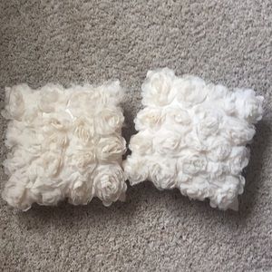 2 Adorable Flower Throw Pillows